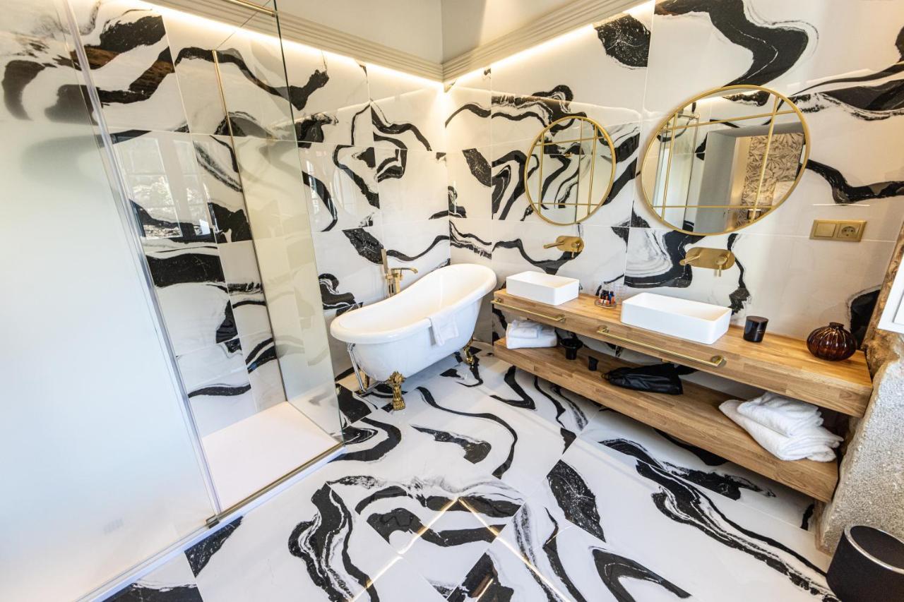 Hospedium Hotel Barometro De Camarinas Ngoại thất bức ảnh